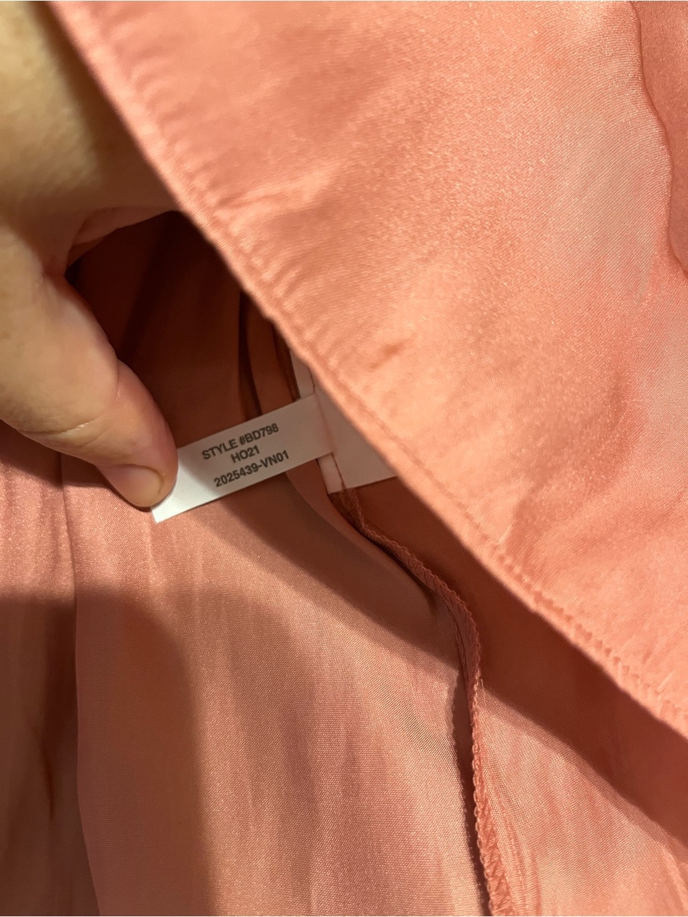 J. Crew Featherweight satin tie-neck top Peach Coral Size M - Picture 5 of 7